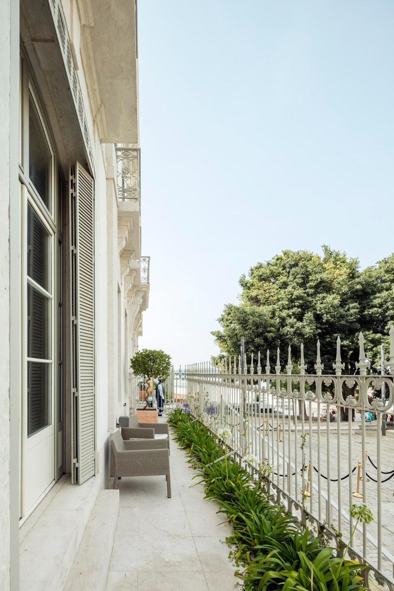 Hotel Verride Palacio Santa Catarina 5*